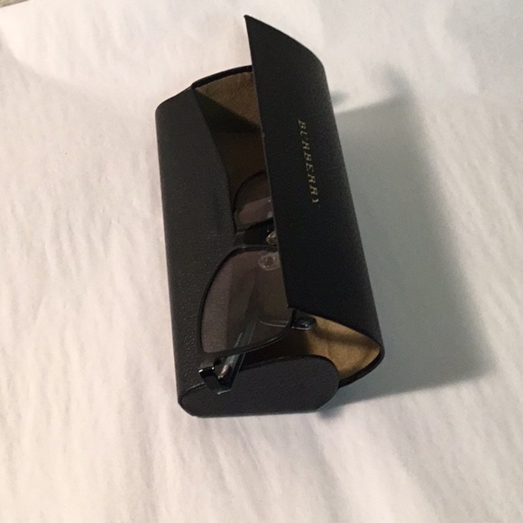 Burberry GLASSES CASE - Picture 4 of 6